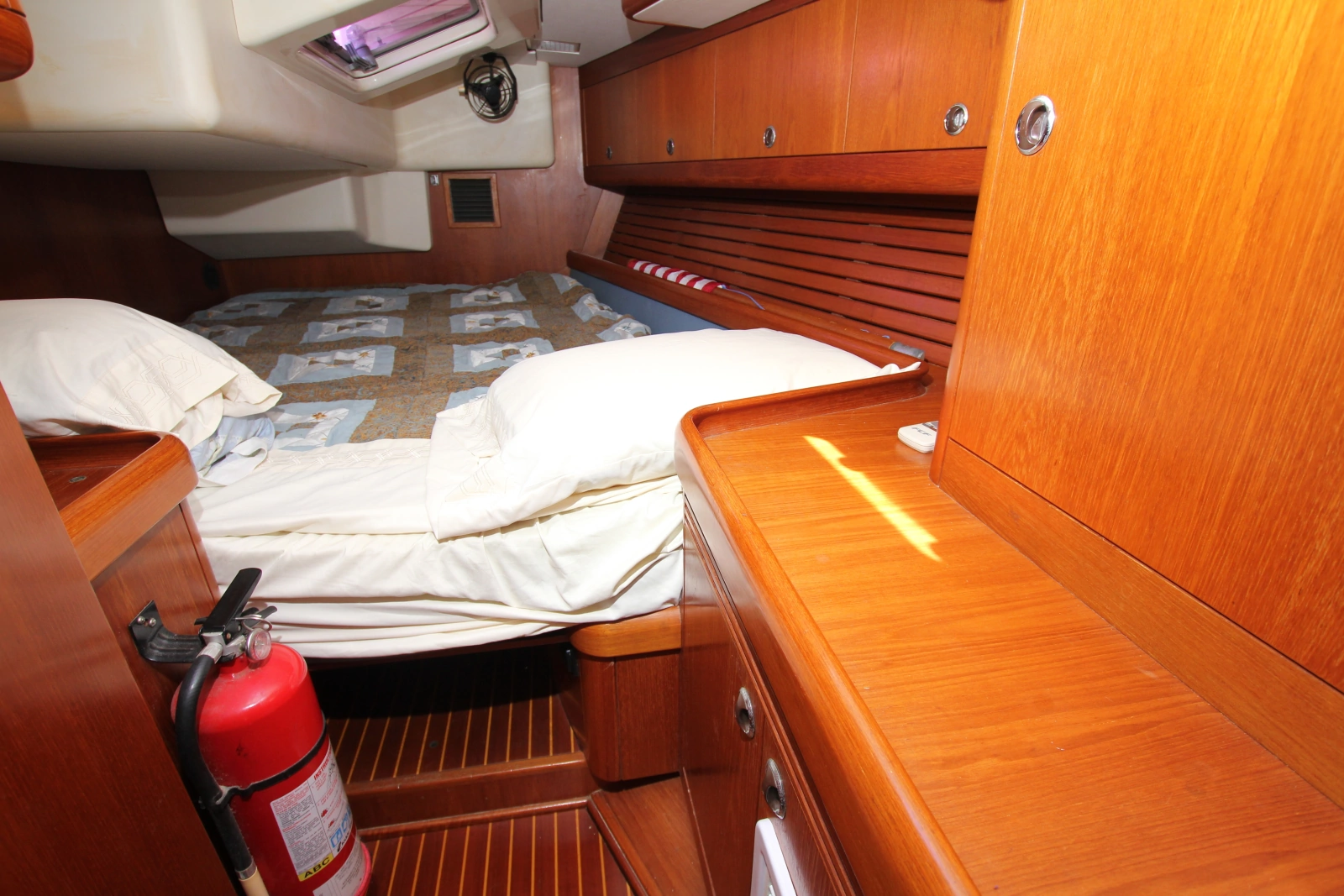 2000 Nautor Swan 