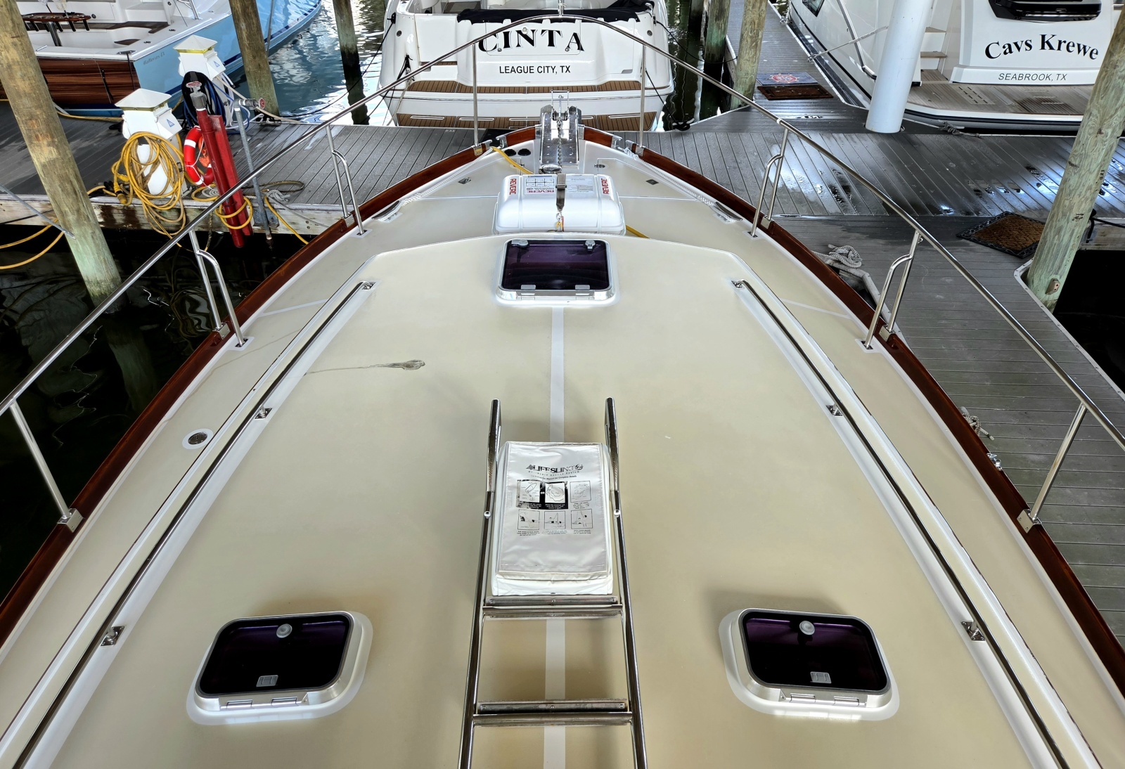 2001 Grand Banks Eastbay 43 HX SX