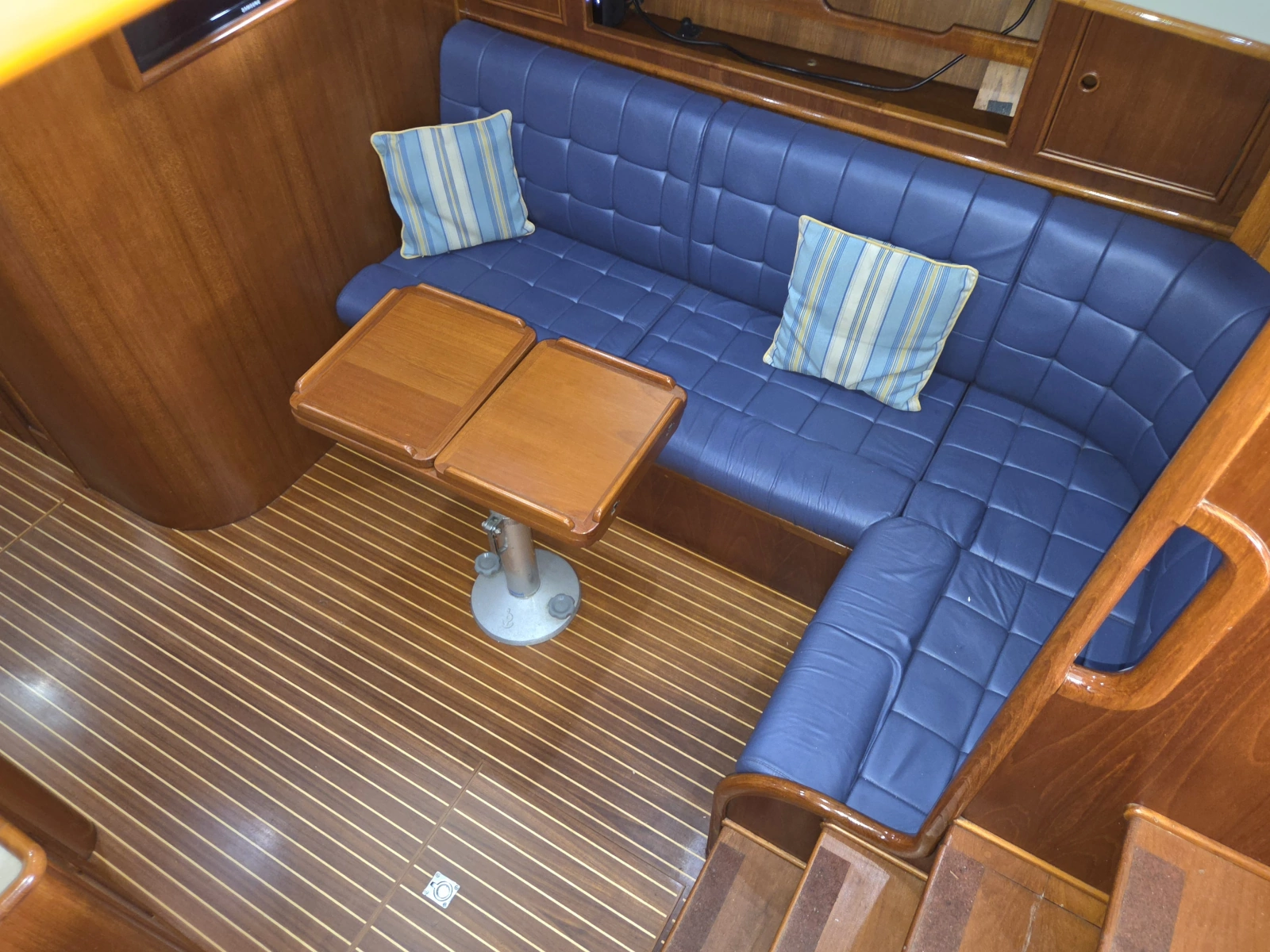 2001 Grand Banks Eastbay 43 HX SX