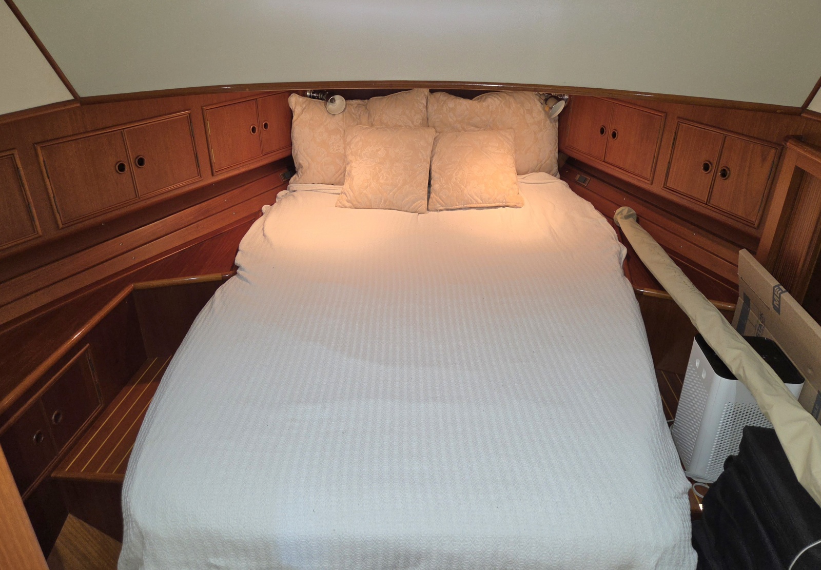 2001 Grand Banks Eastbay 43 HX SX