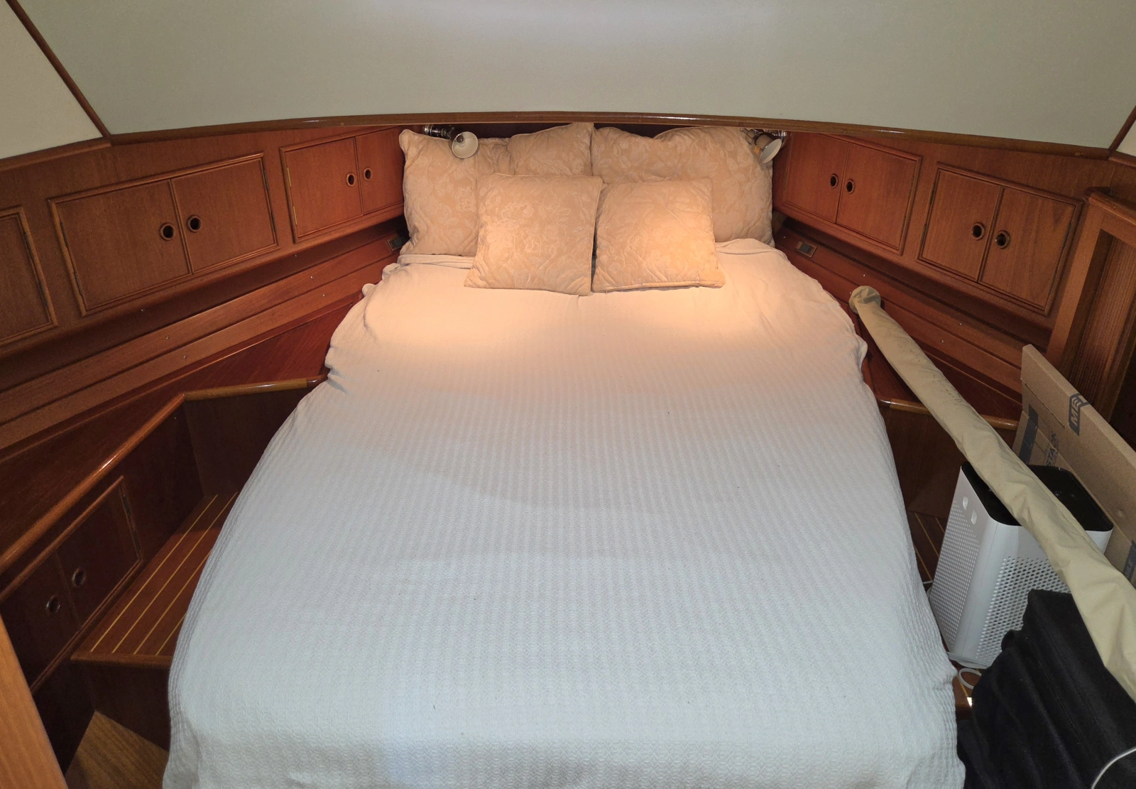 2001 Grand Banks Eastbay 43 HX SX