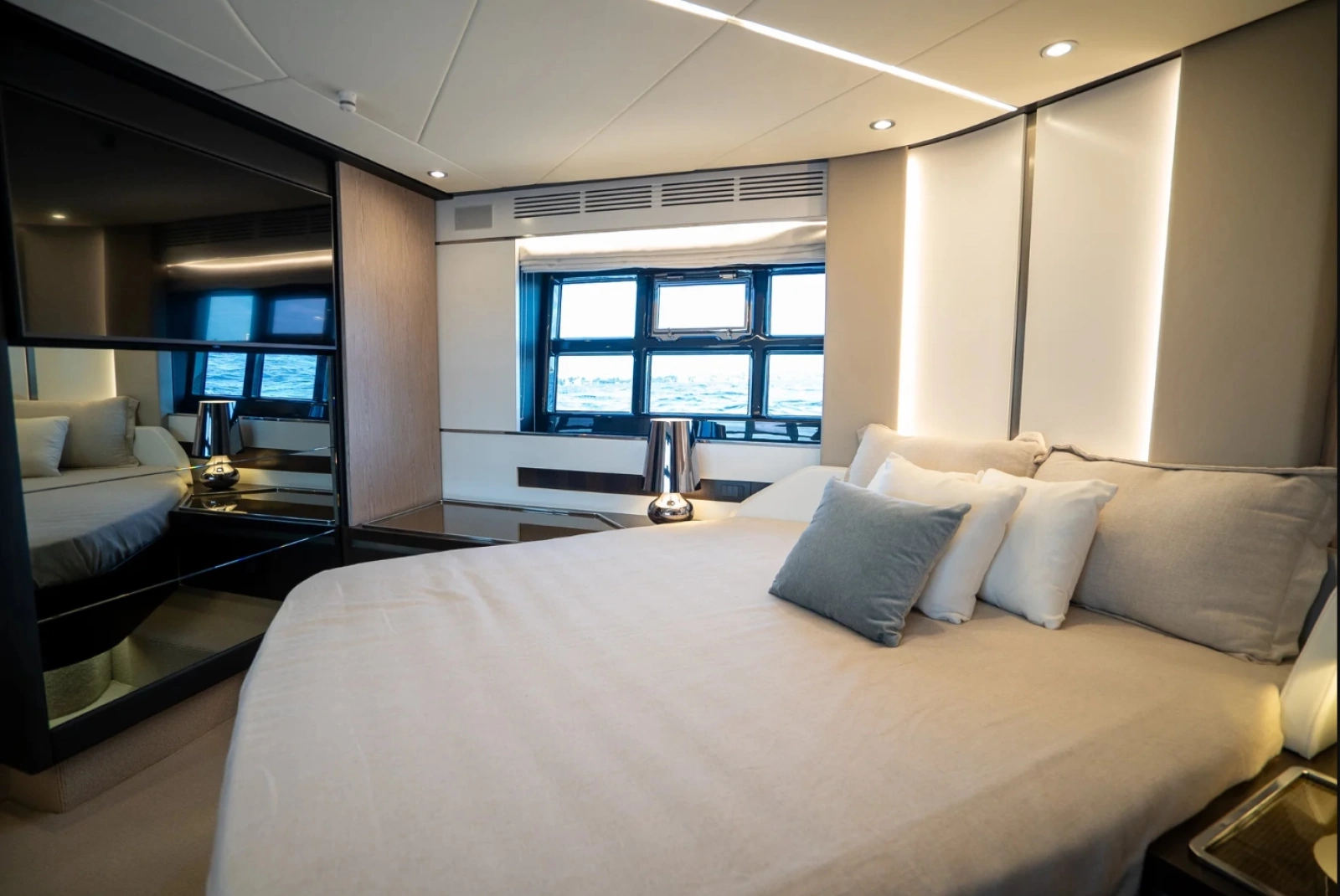 2025 Azimut S6