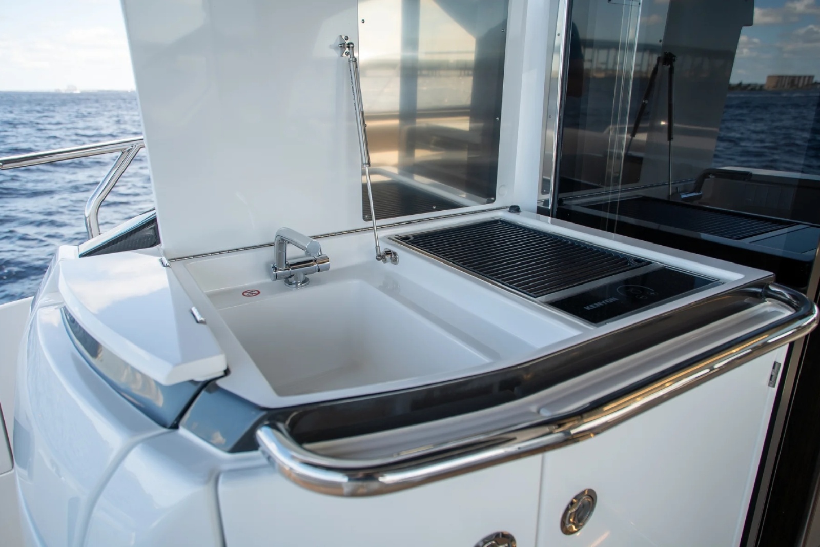 2025 Azimut S6