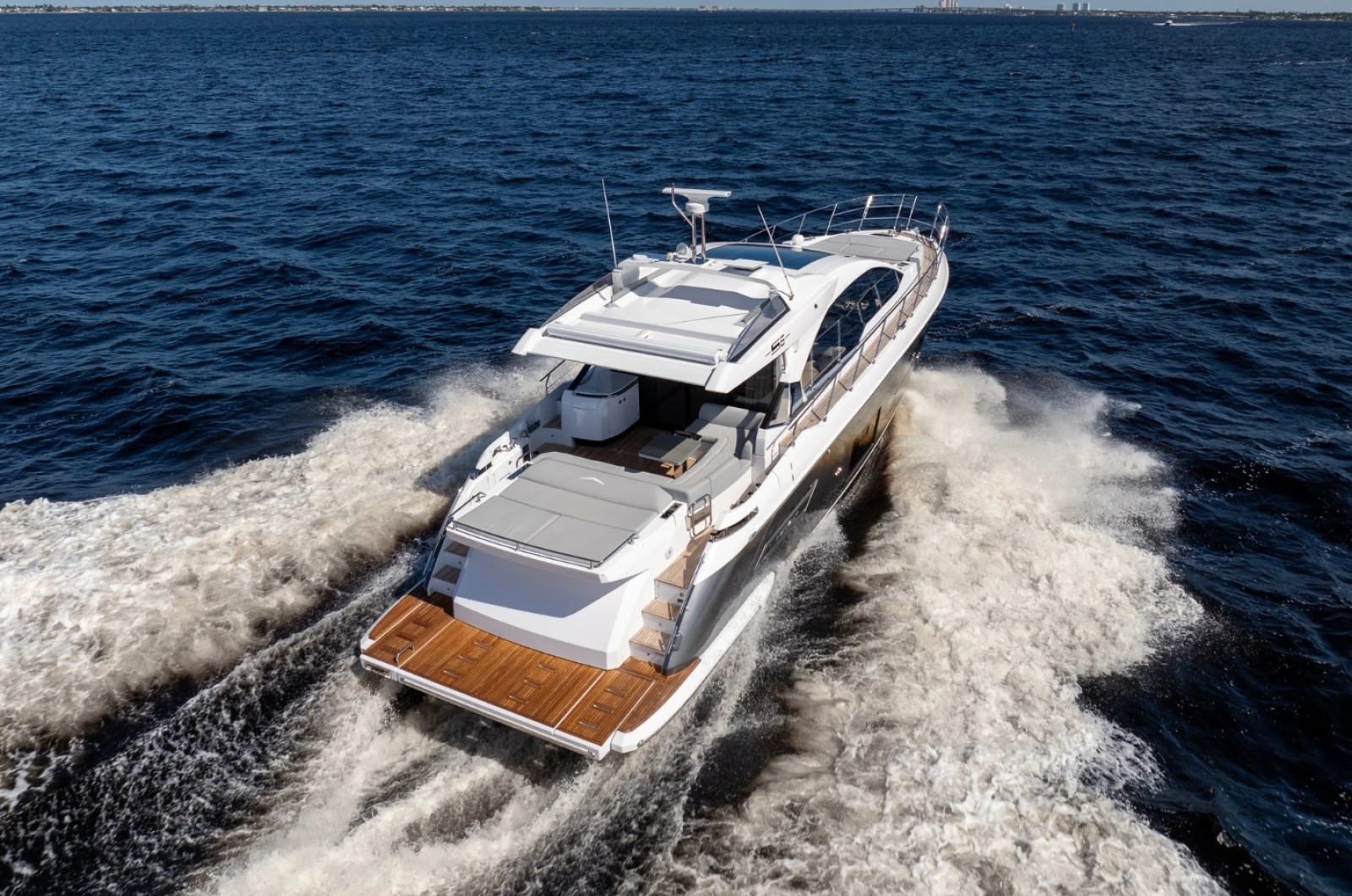 2025 Azimut S6