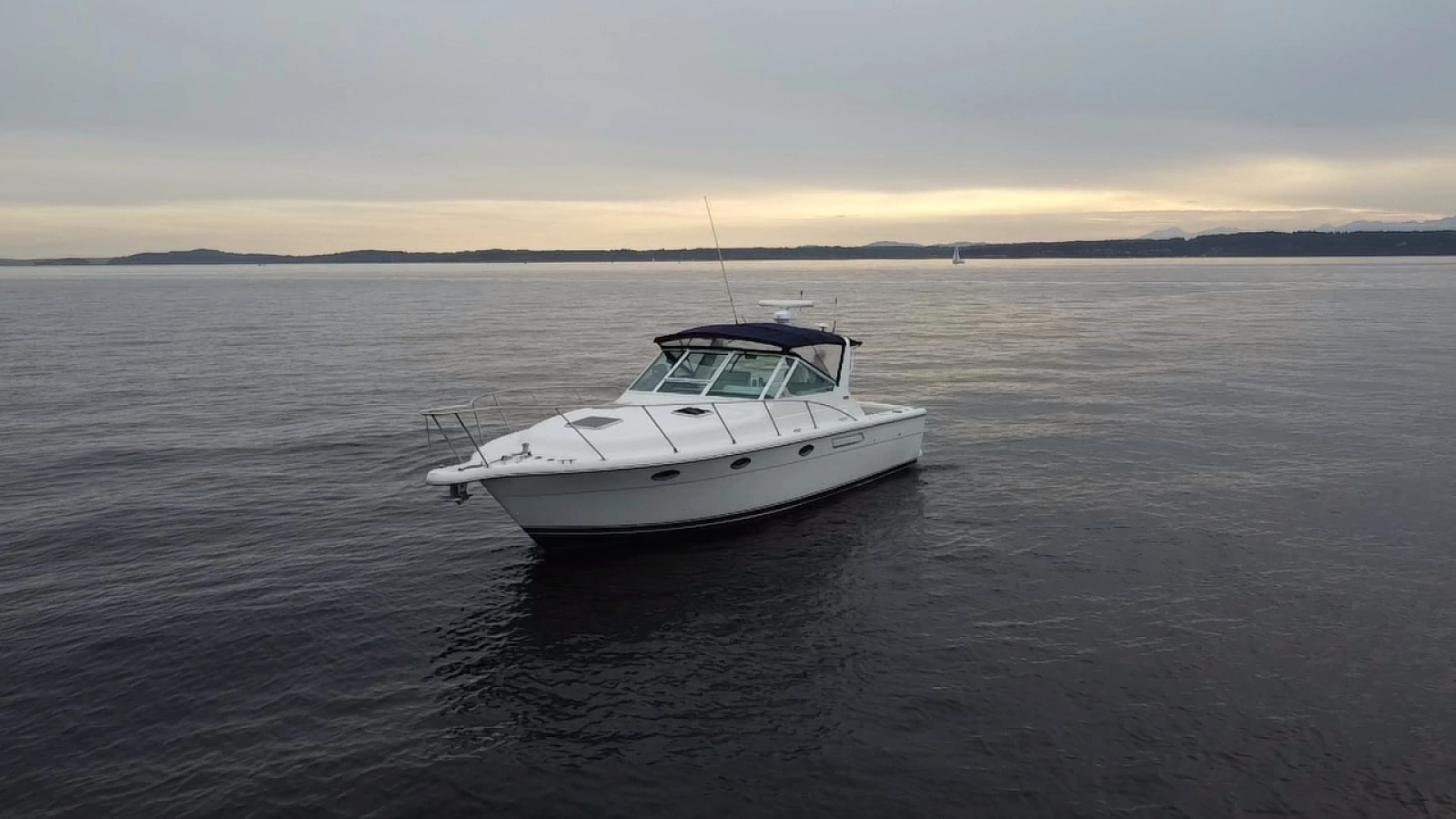 2001 Tiara Yachts 3100 Open