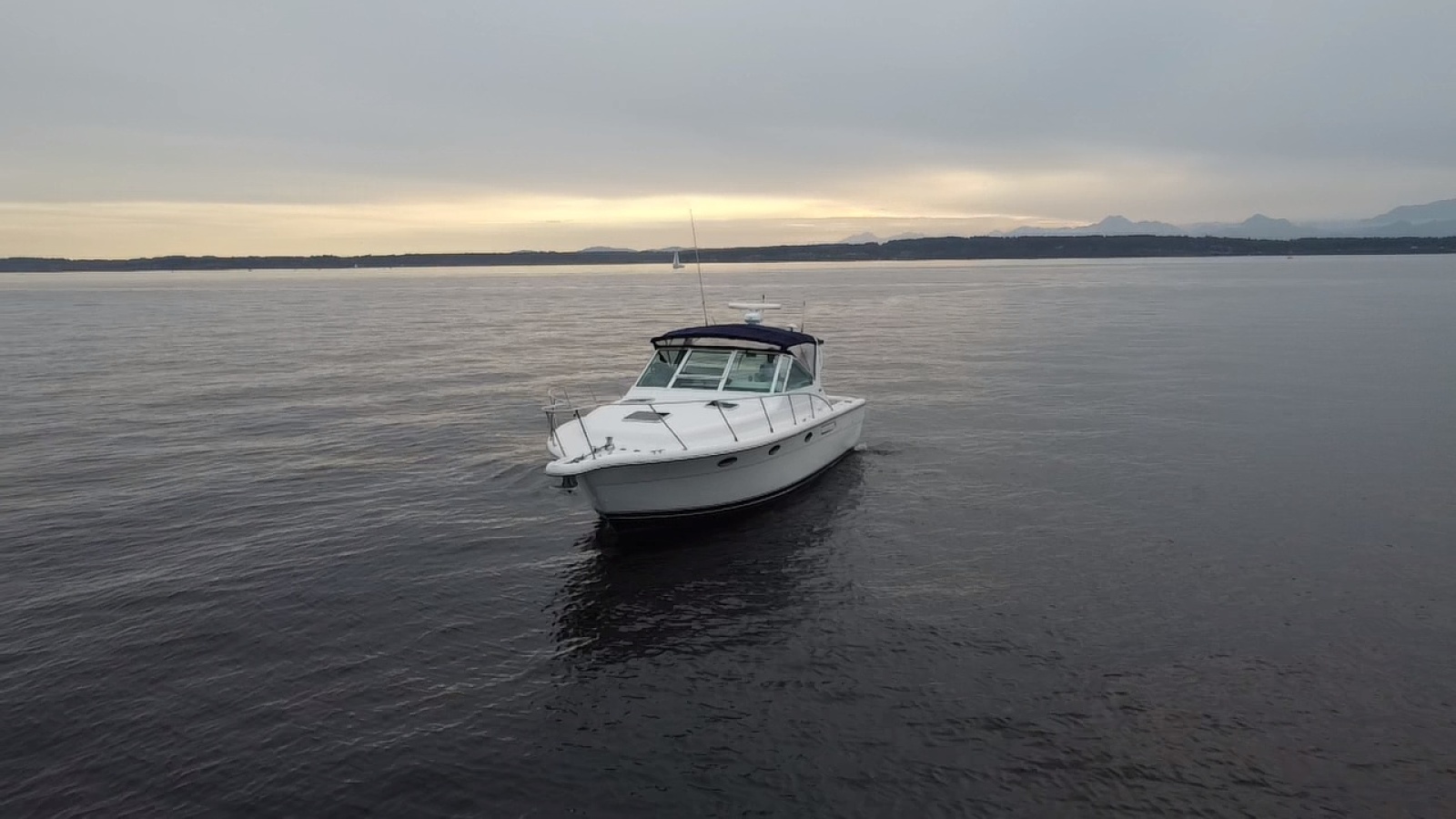 2001 Tiara Yachts 3100 Open