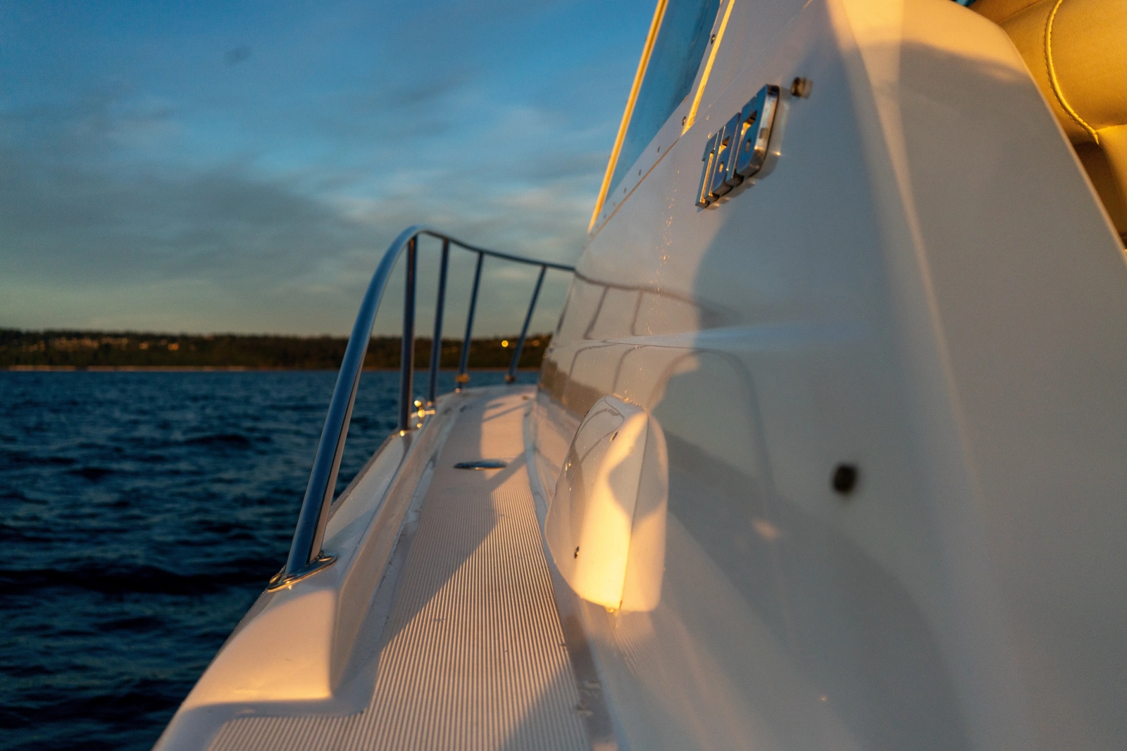 2001 Tiara Yachts 3100 Open
