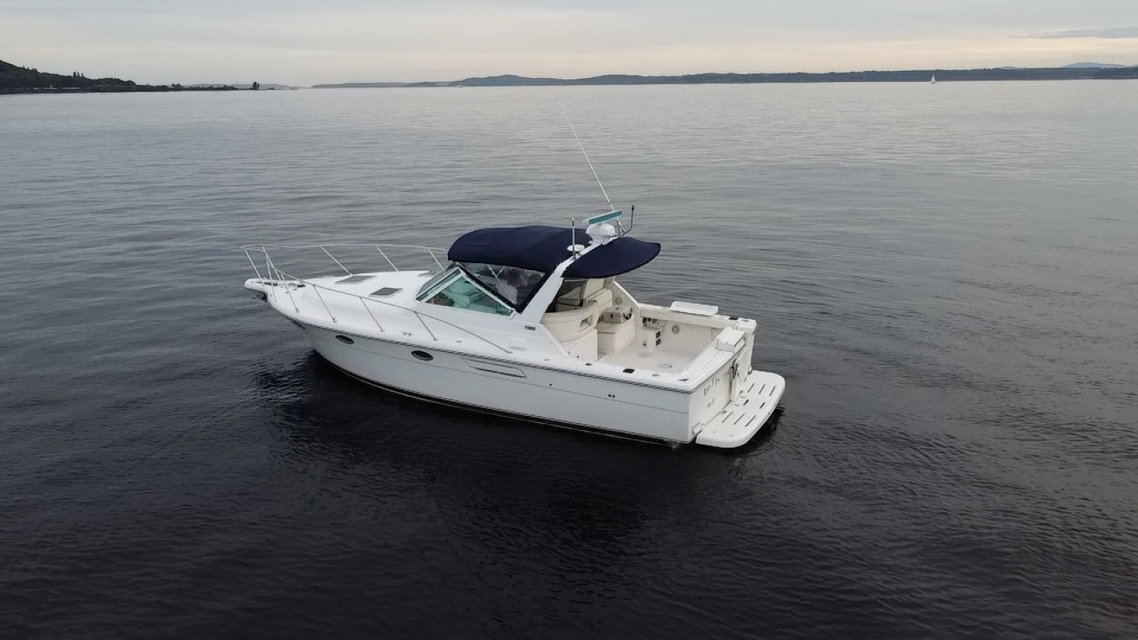 2001 Tiara Yachts 3100 Open