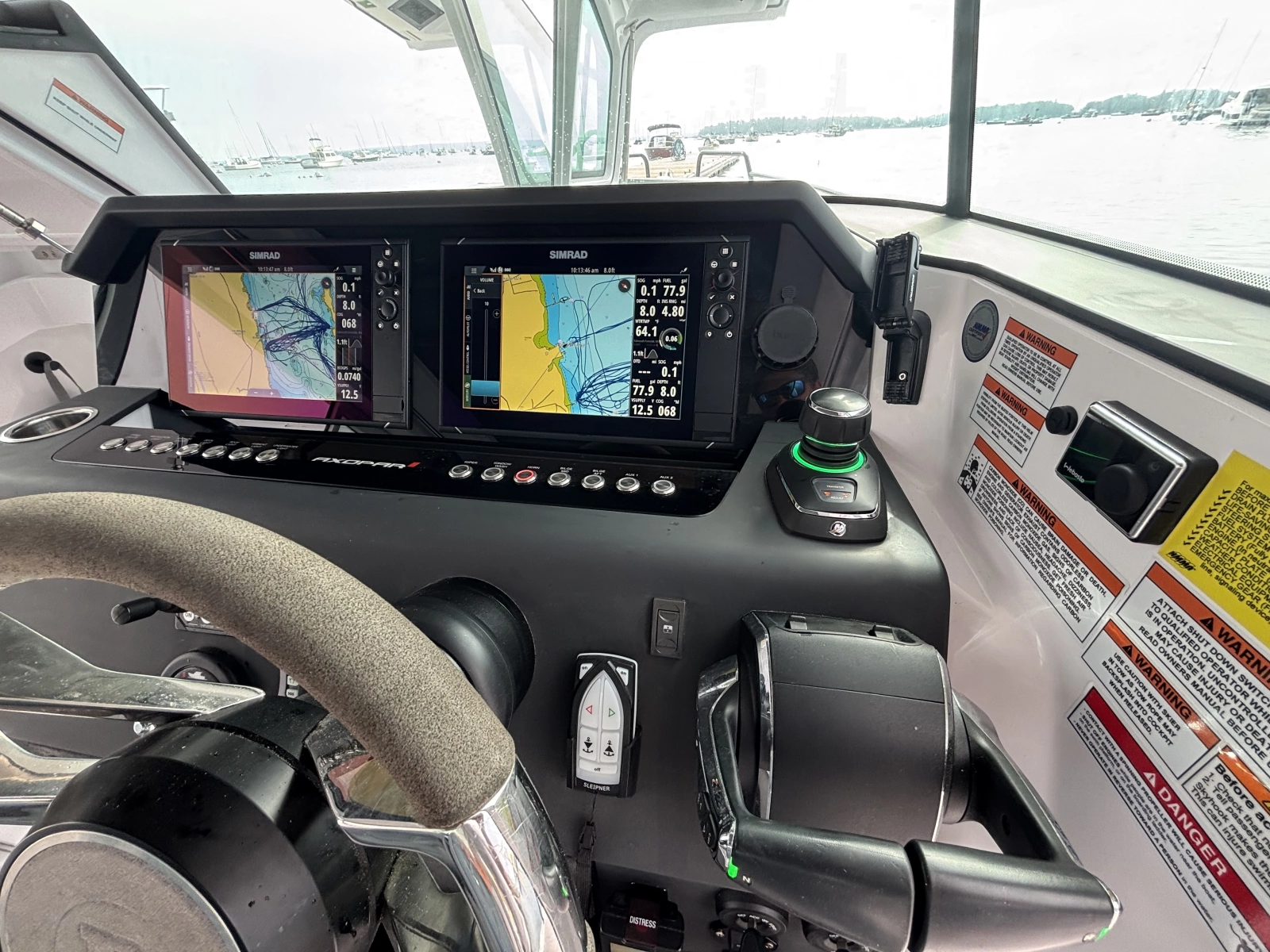 2024 Axopar 37XC Cross Cabin