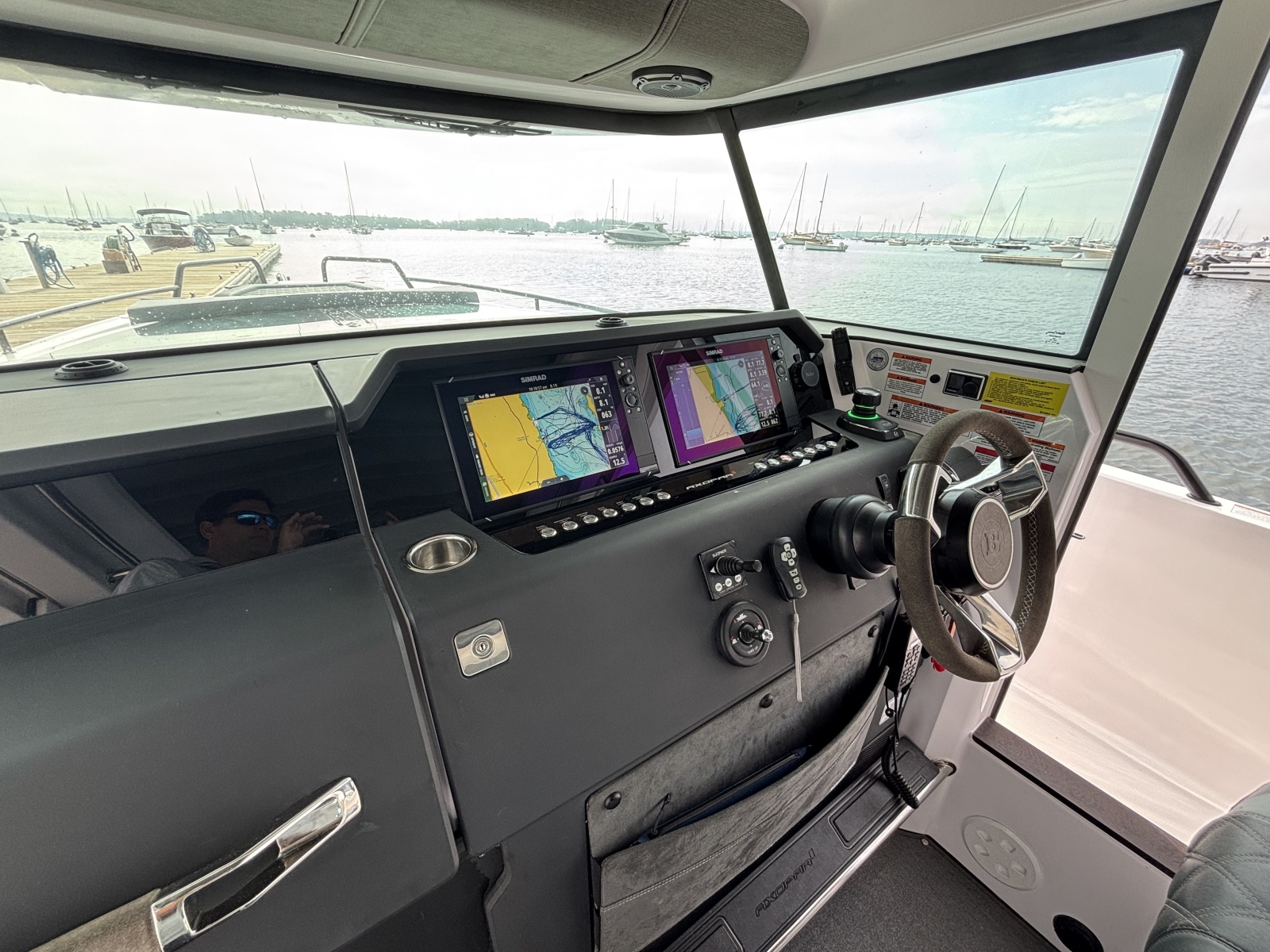 2024 Axopar 37XC Cross Cabin