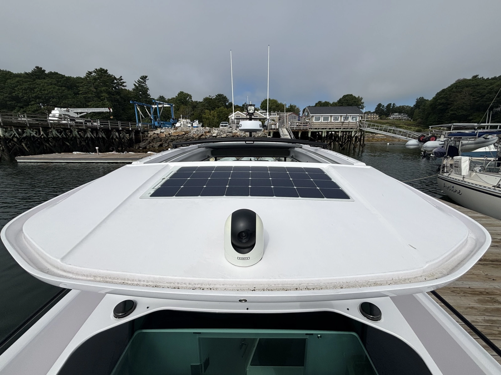2024 Axopar 37XC Cross Cabin
