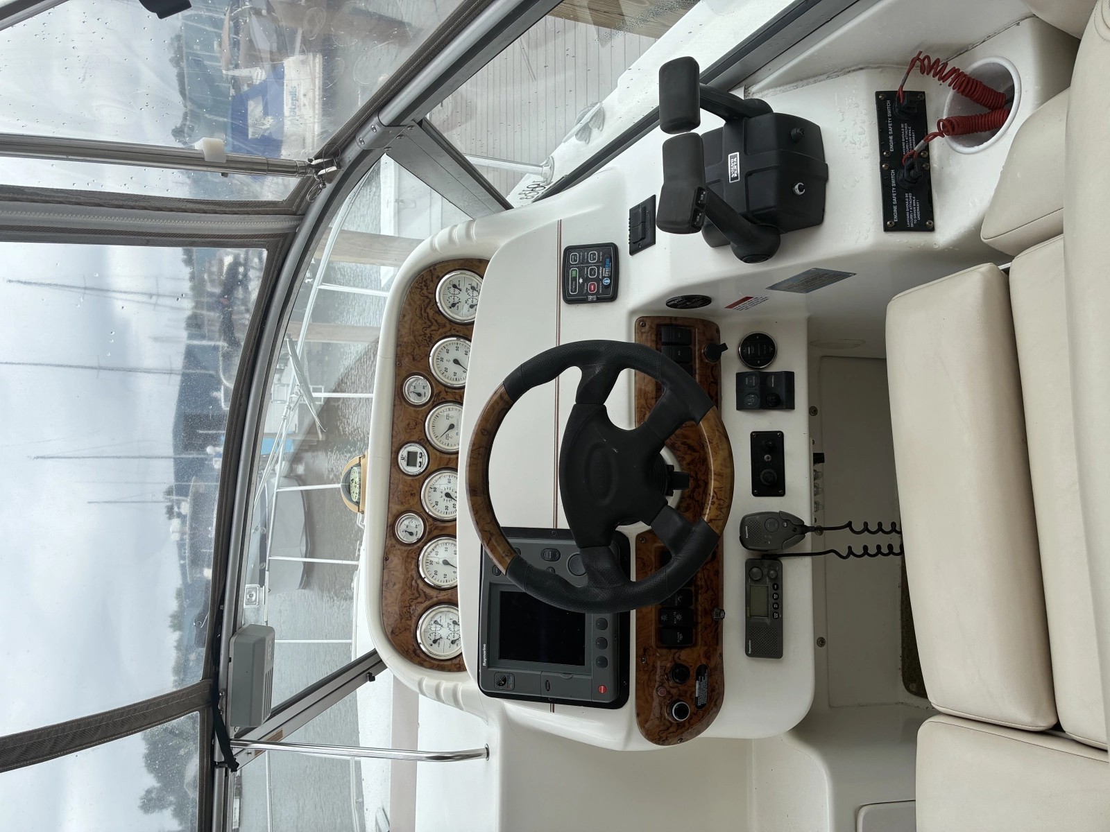 Serendipity 33ft Larson Yacht For Sale