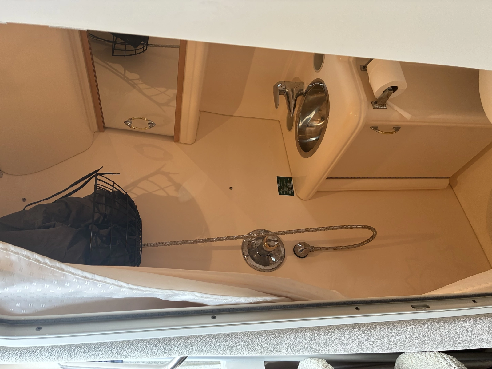 Serendipity 33ft Larson Yacht For Sale