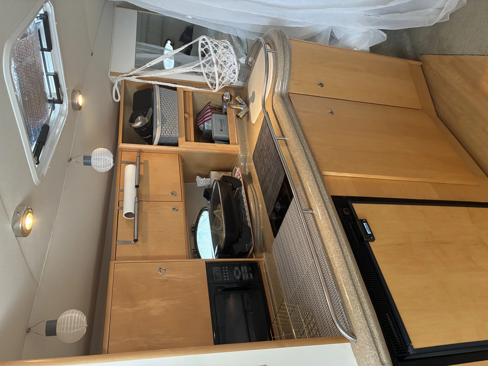Serendipity 33ft Larson Yacht For Sale
