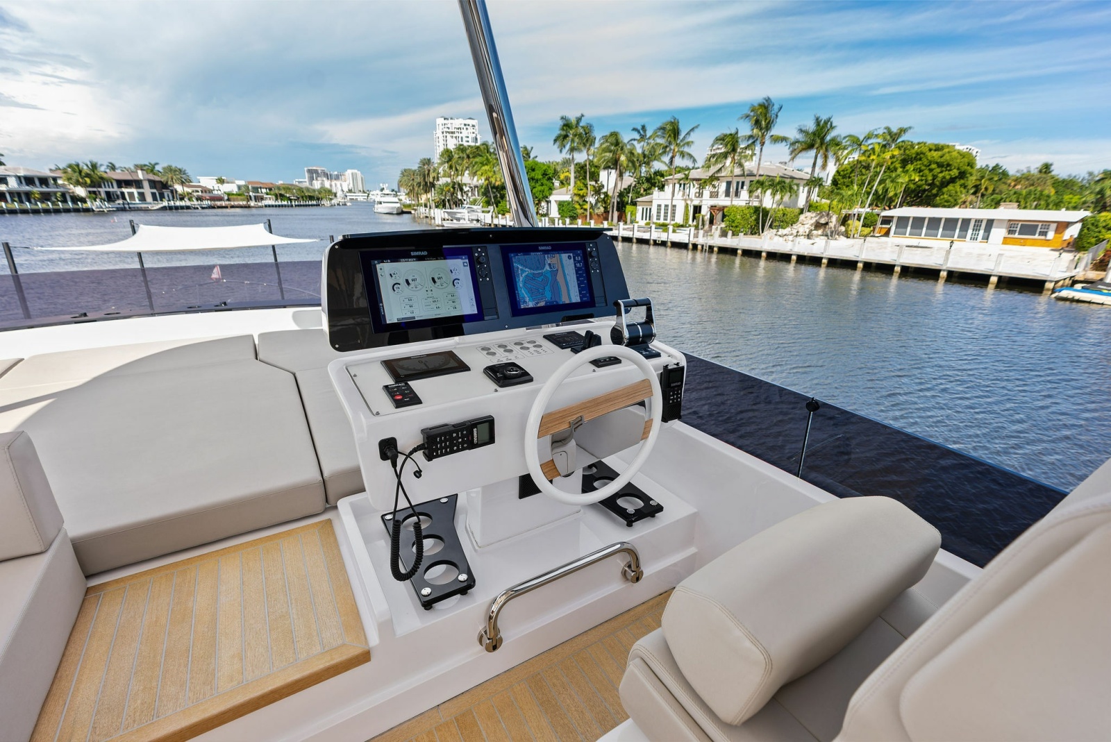 2026 Ferretti Yachts 670