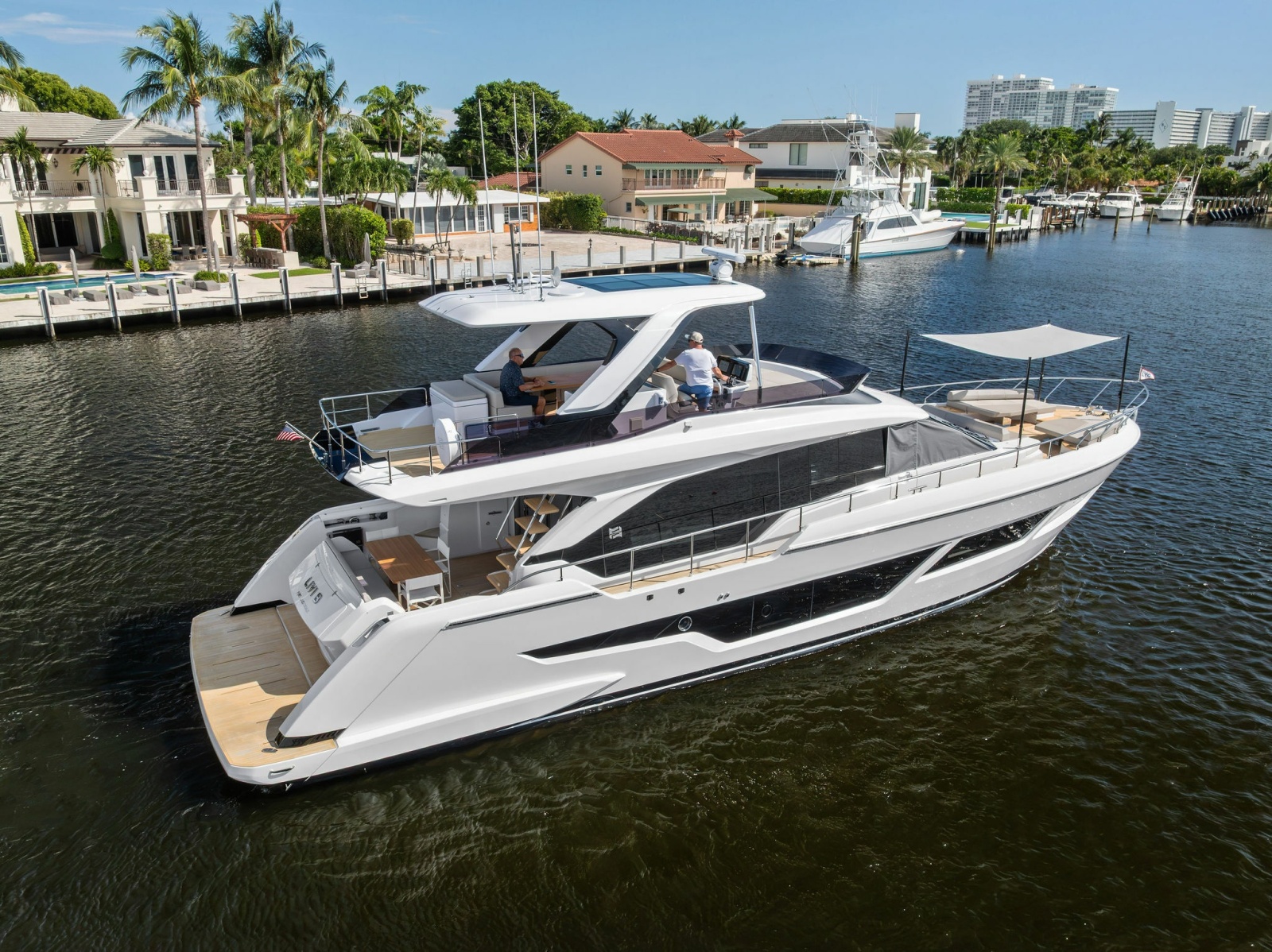 2026 Ferretti Yachts 670