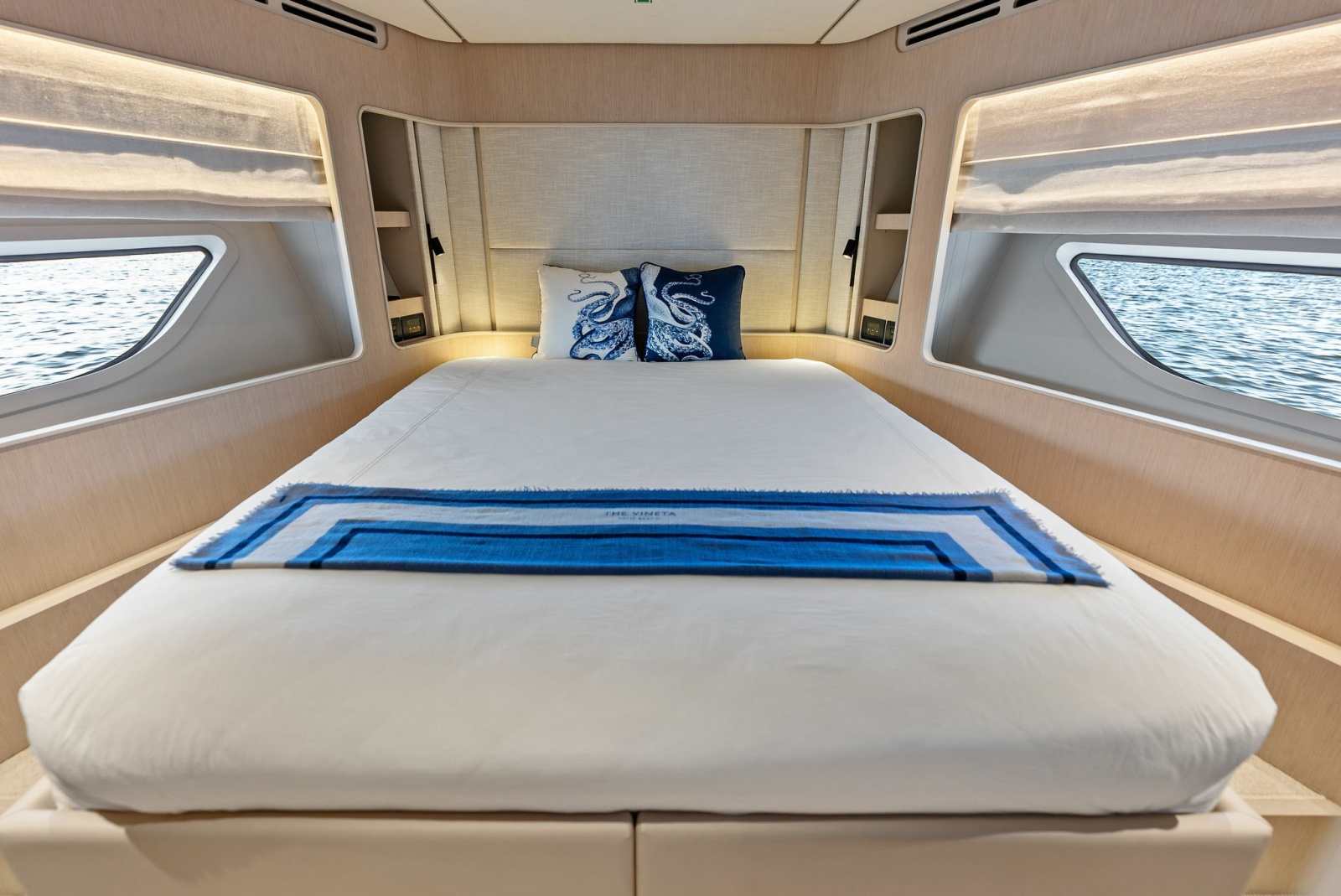 2026 Ferretti Yachts 670