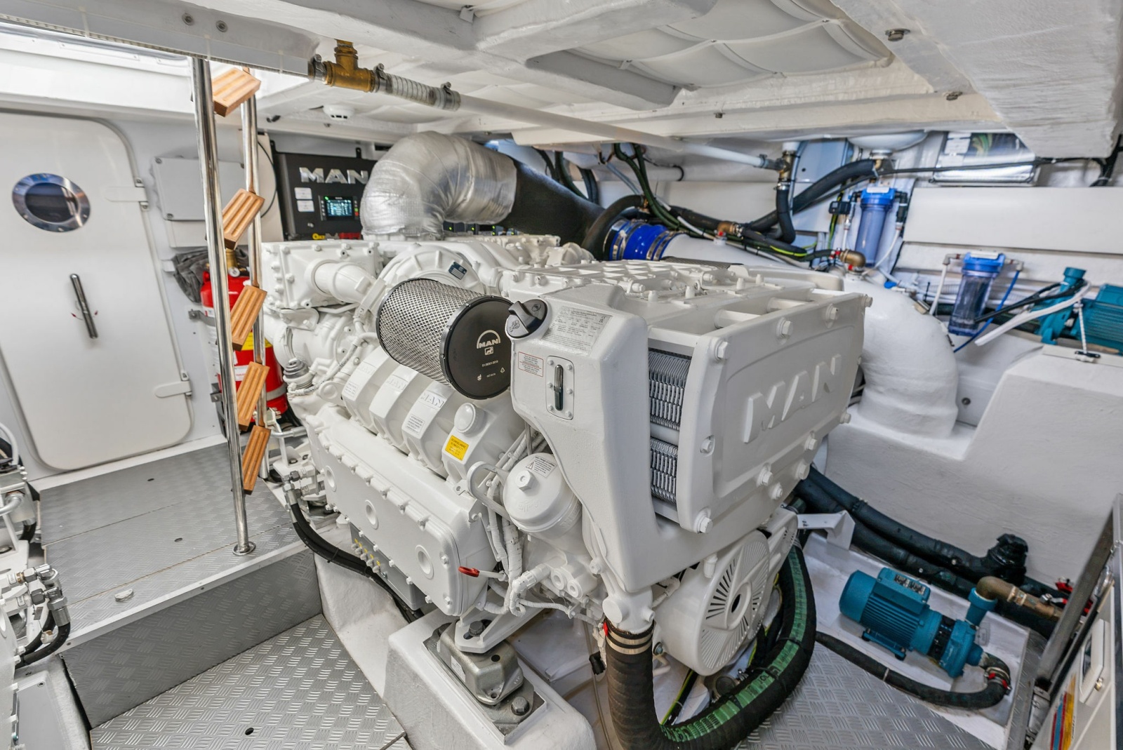 2026 Ferretti Yachts 670