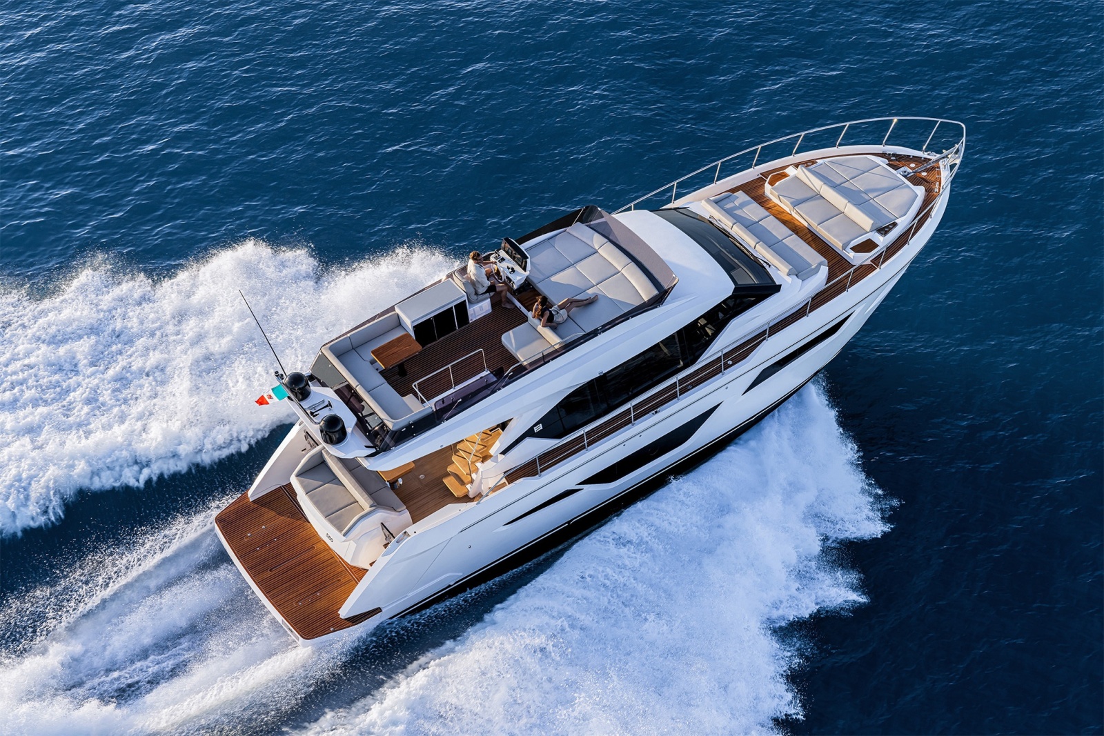 2025 Ferretti Yachts