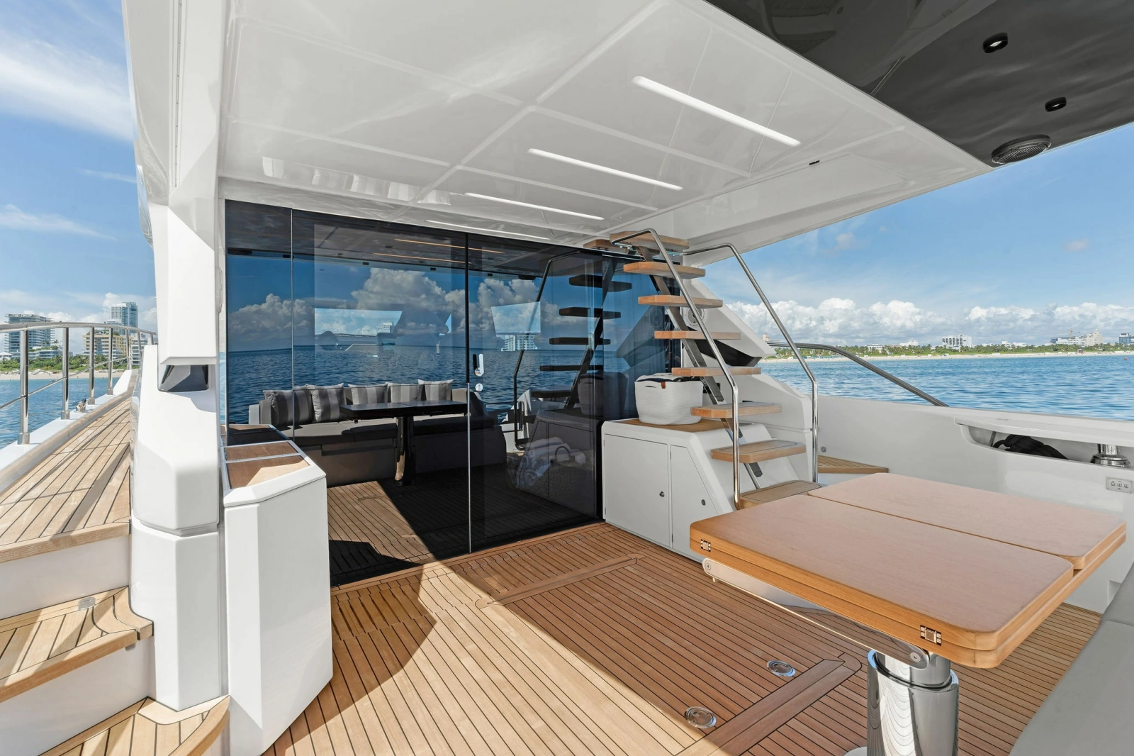LENDAVA 58ft Ferretti Yachts Yacht For Sale