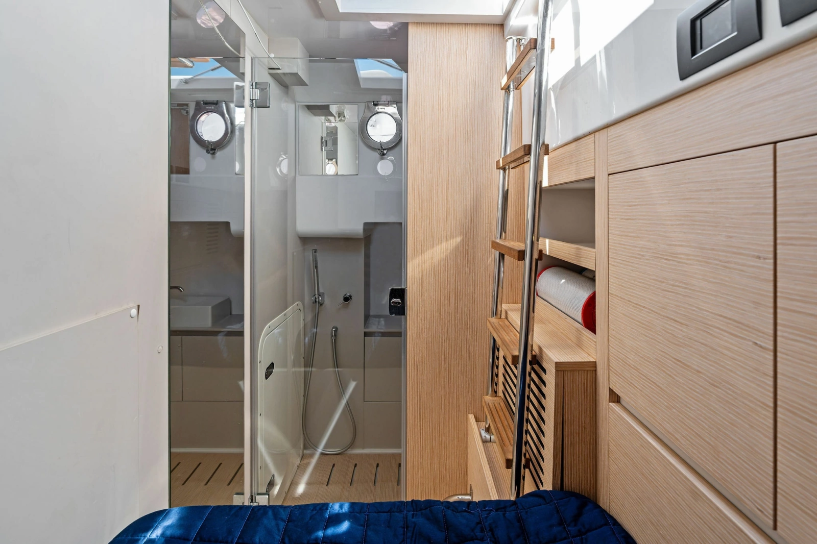 LENDAVA 58ft Ferretti Yachts Yacht For Sale