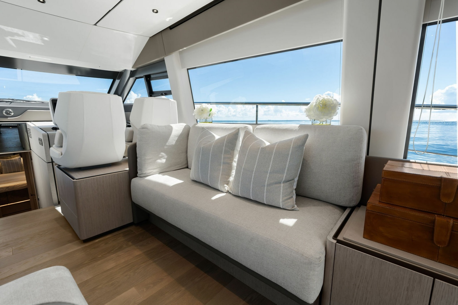 2025 Ferretti Yachts — LENDAVA
