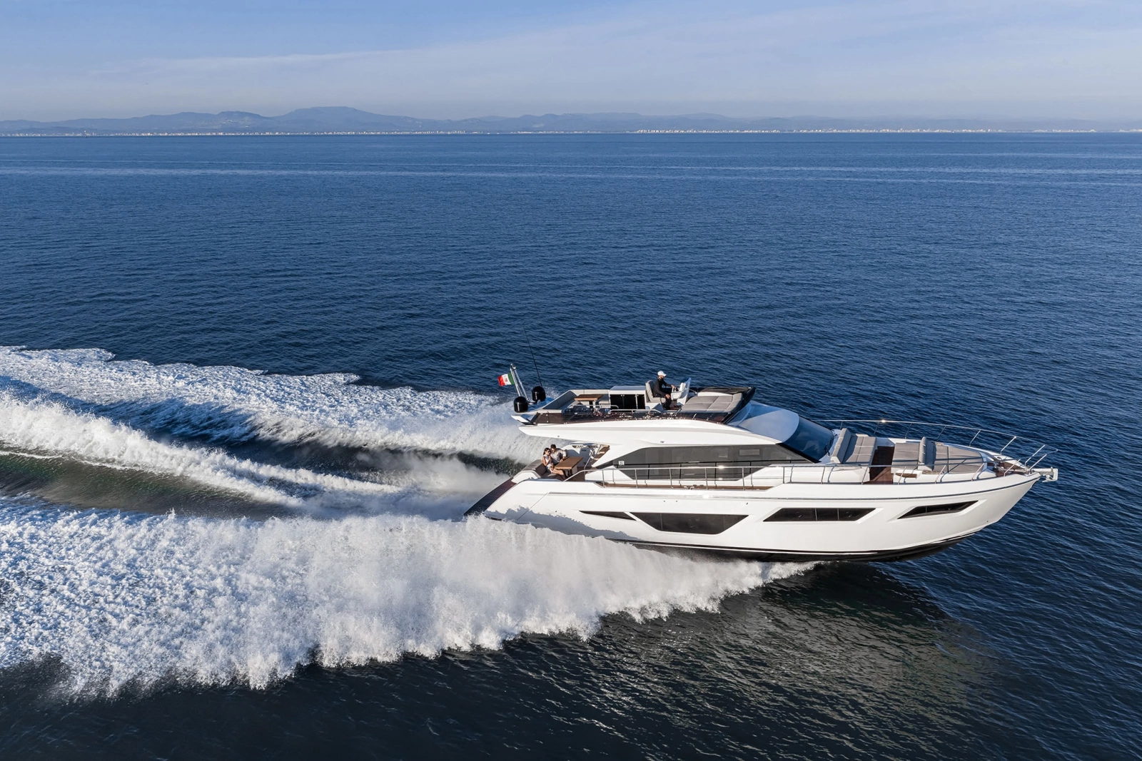 2025 Ferretti Yachts 