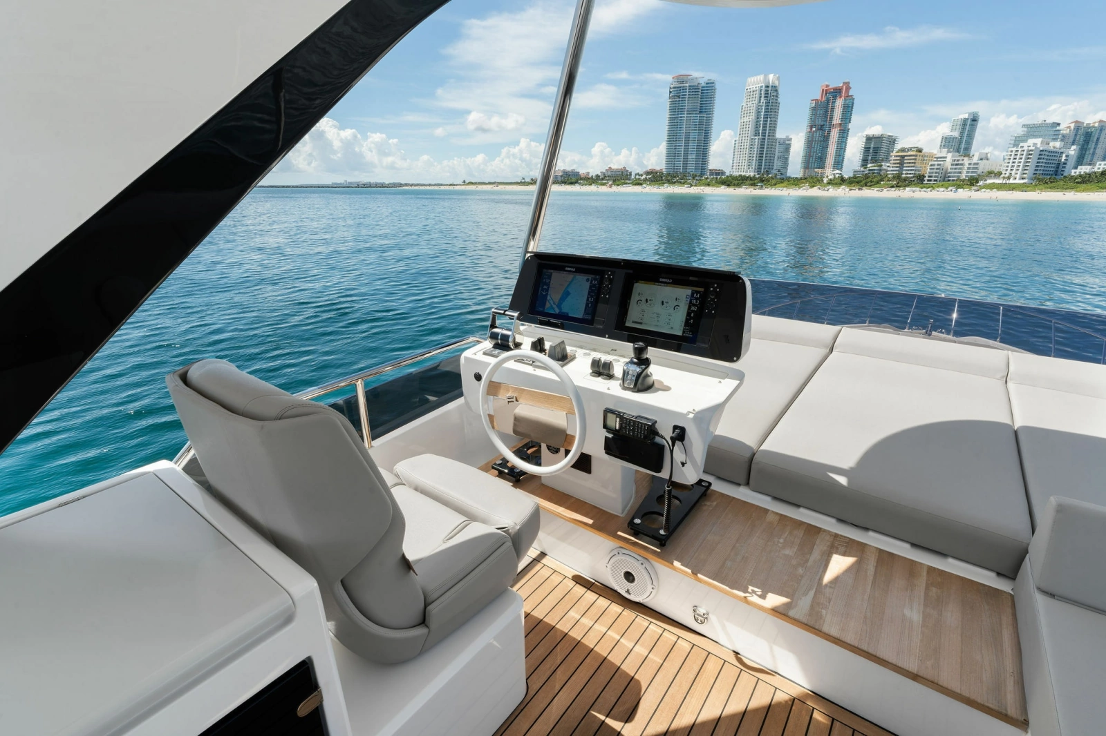 LENDAVA 58ft Ferretti Yachts Yacht For Sale