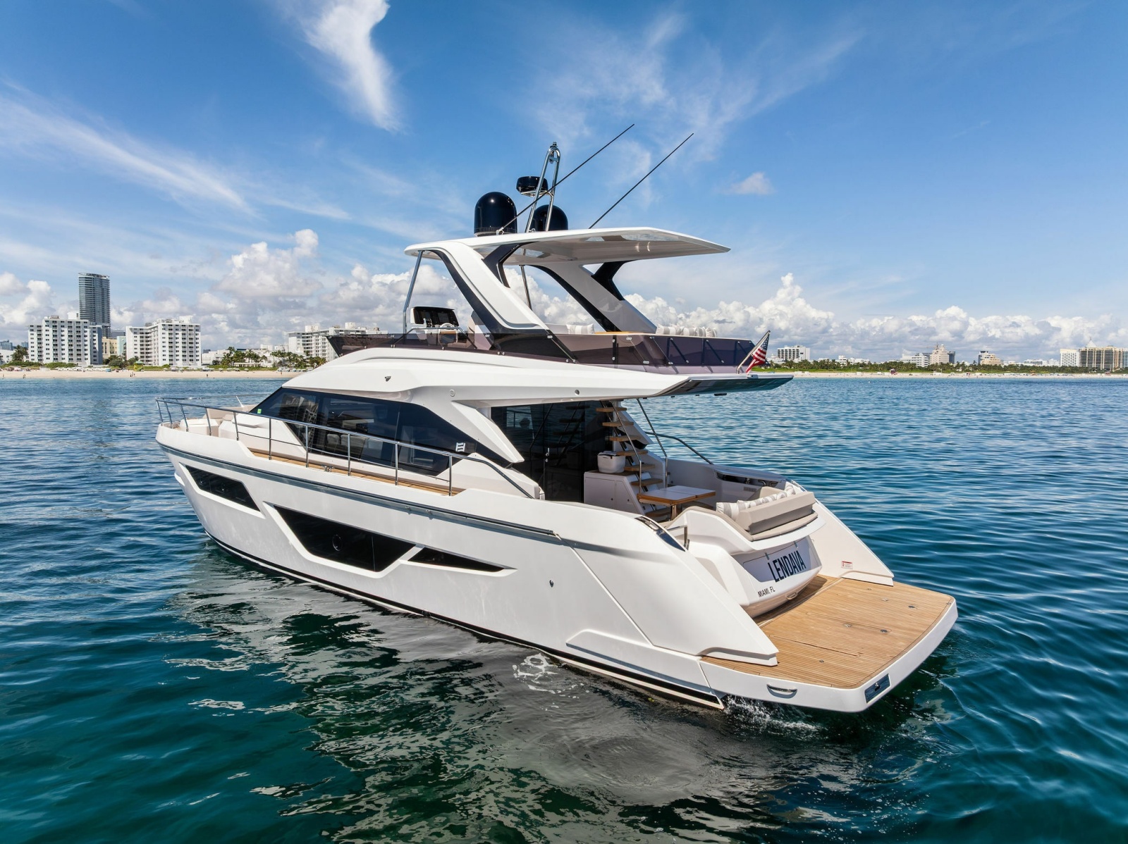 2025 Ferretti Yachts — LENDAVA