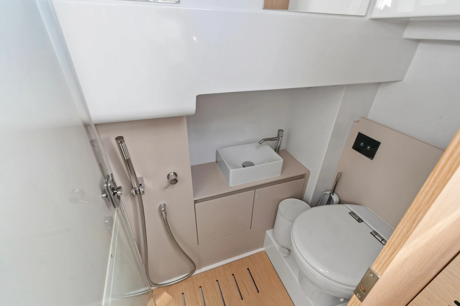 LENDAVA 58ft Ferretti Yachts Yacht For Sale
