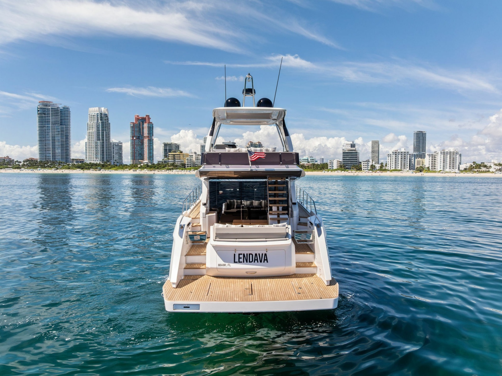 2025 Ferretti Yachts — LENDAVA