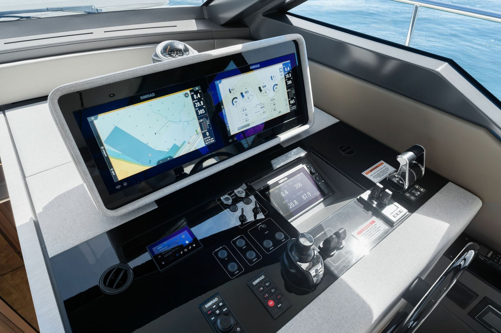 2025 Ferretti Yachts — LENDAVA