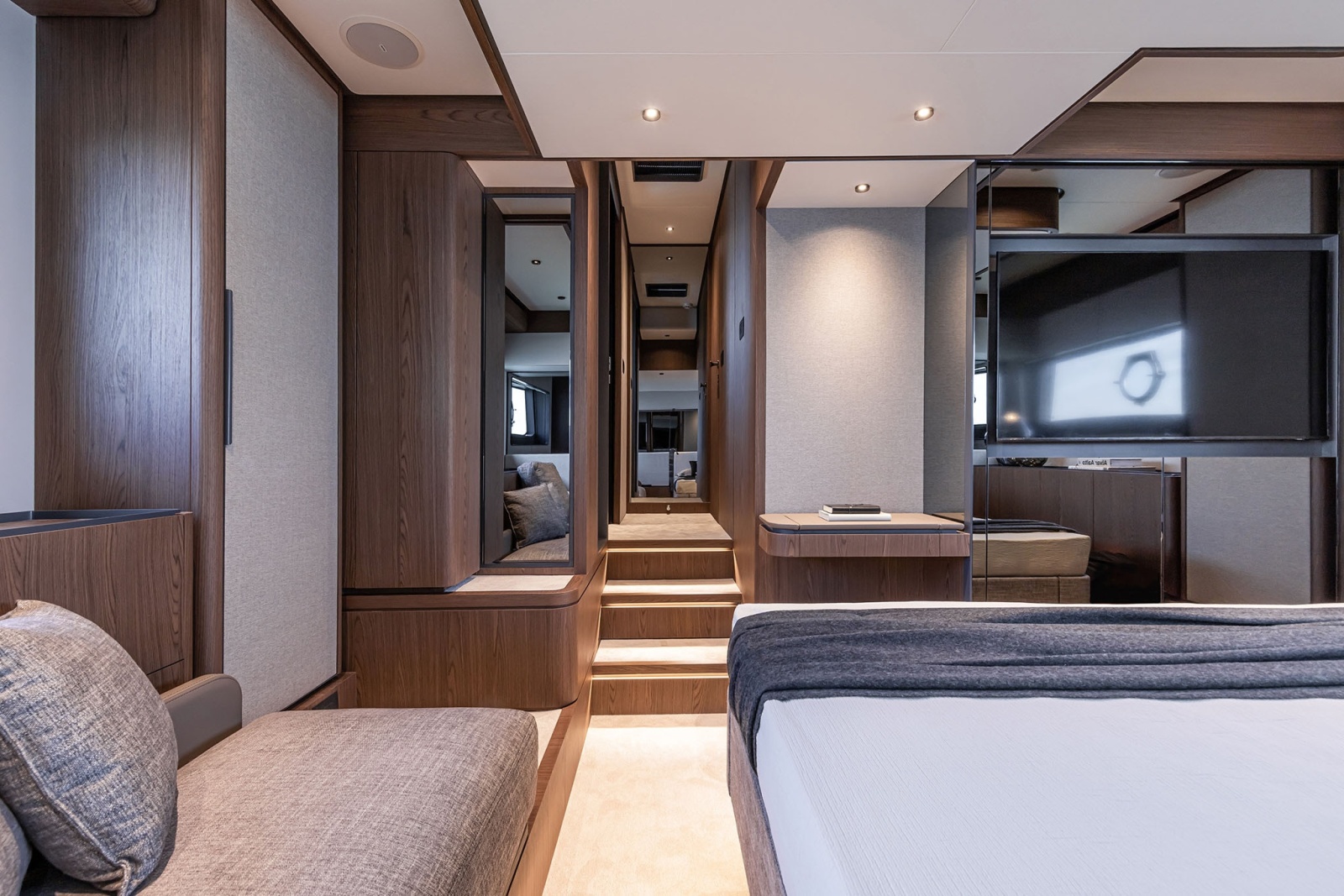 2025 Ferretti Yachts