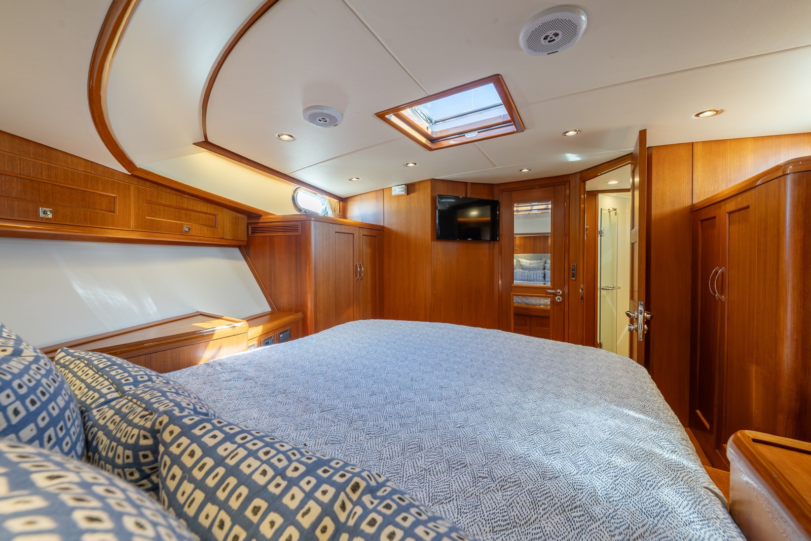 Master Looking Aft