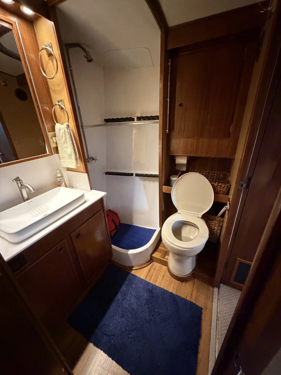 Cricket 50ft Hatteras Yacht For Sale