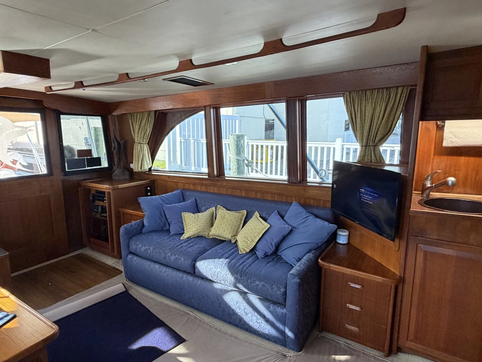 Cricket 50ft Hatteras Yacht For Sale