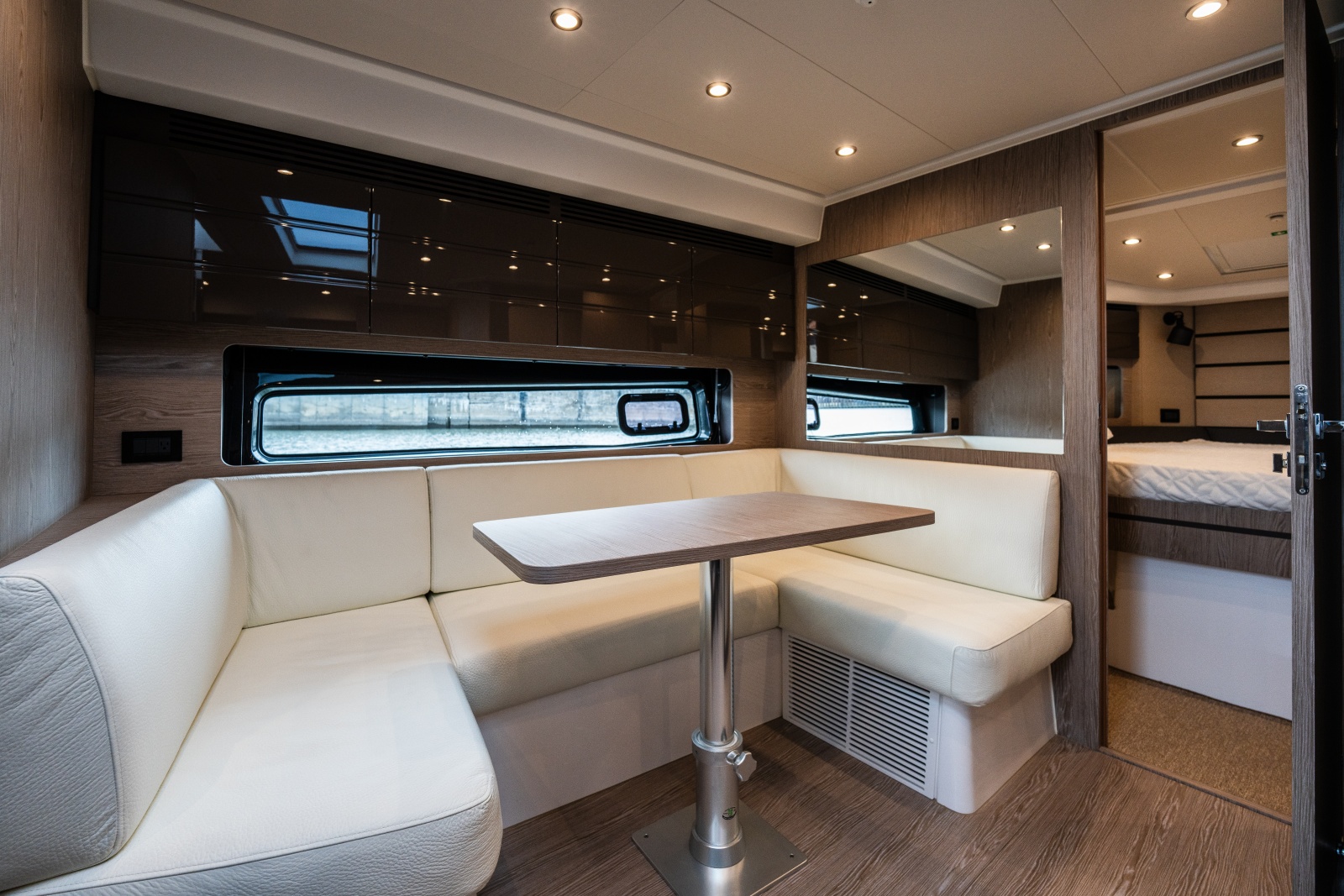 2025 Azimut Atlantis 45
