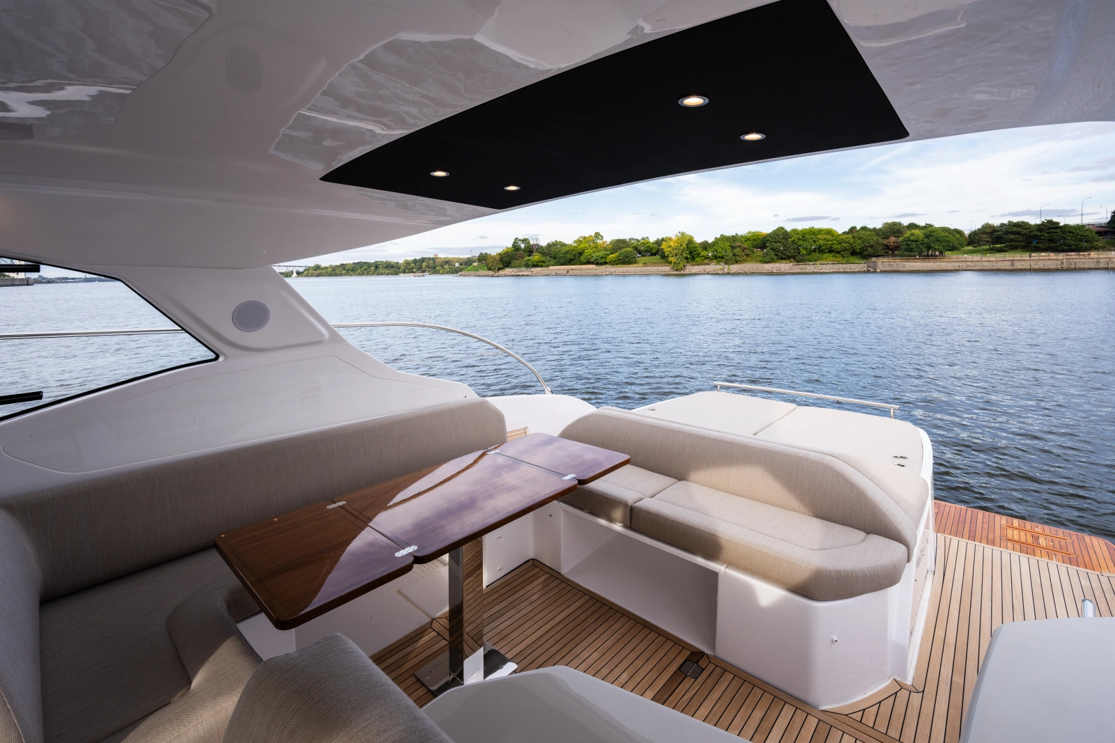 2025 Azimut Atlantis 45