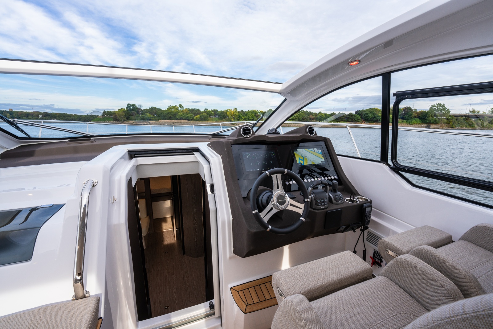 2025 Azimut Atlantis 45