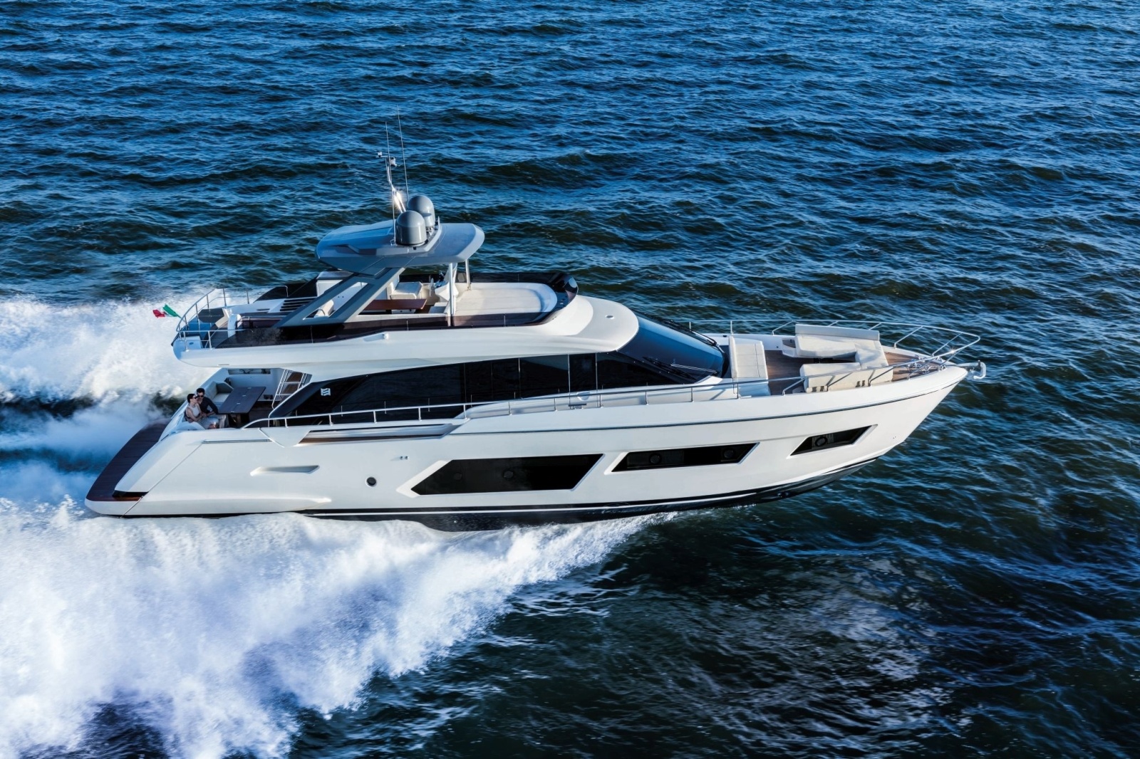 2026 Ferretti Yachts 670