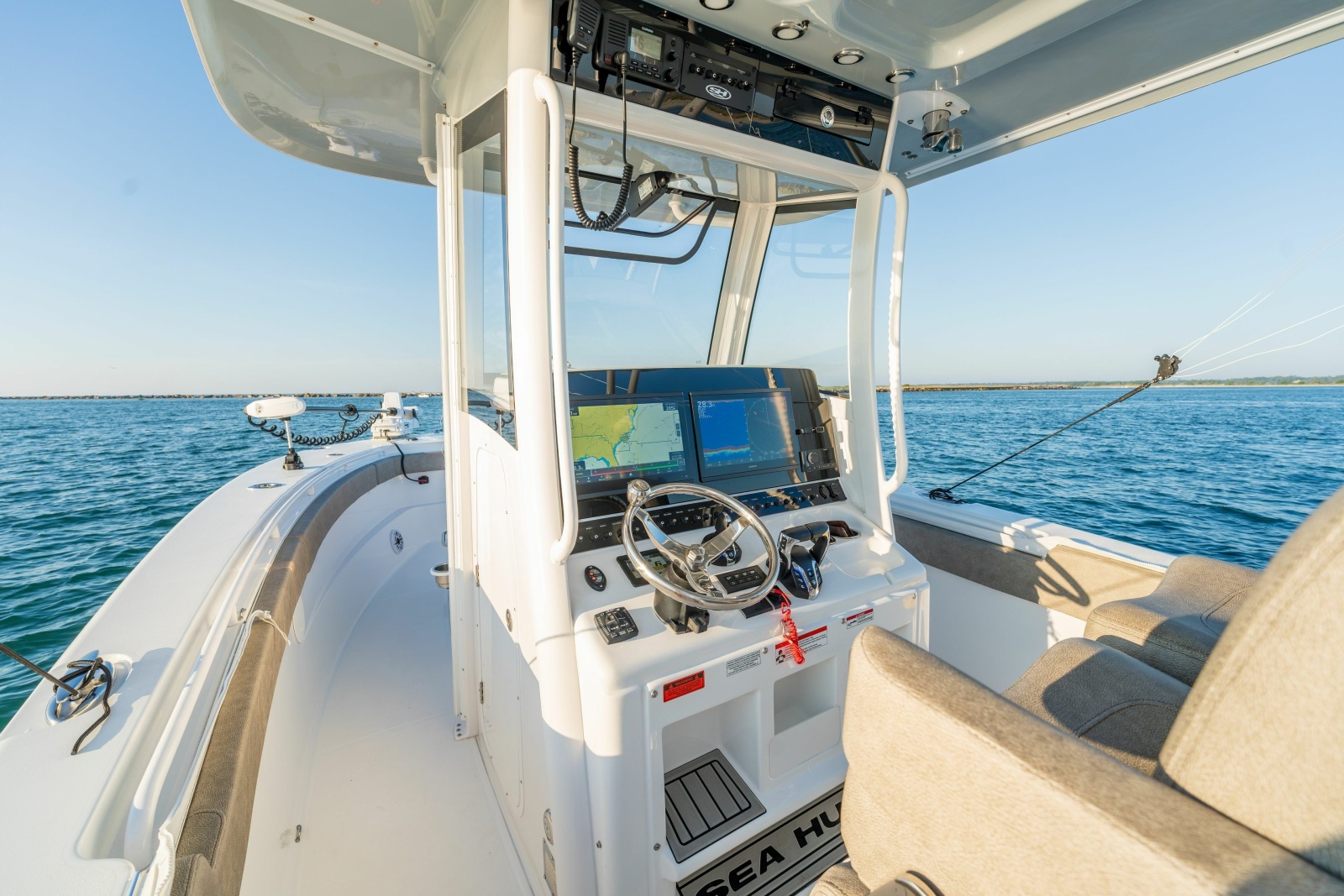 2026 Sea Hunt Gamefish 30CB