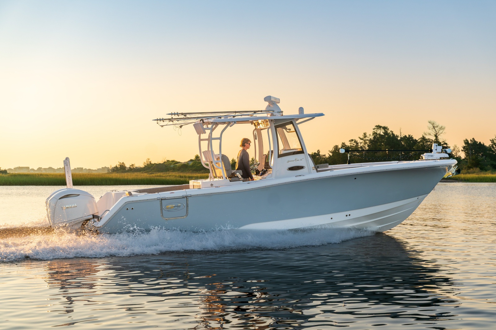 2026 Sea Hunt Gamefish 30CB