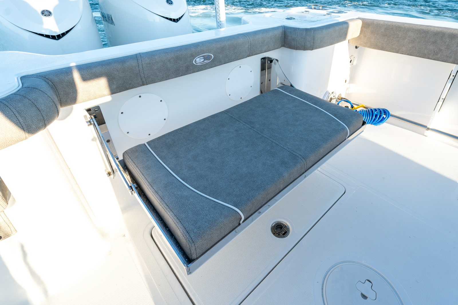 2026 Sea Hunt Gamefish 30CB