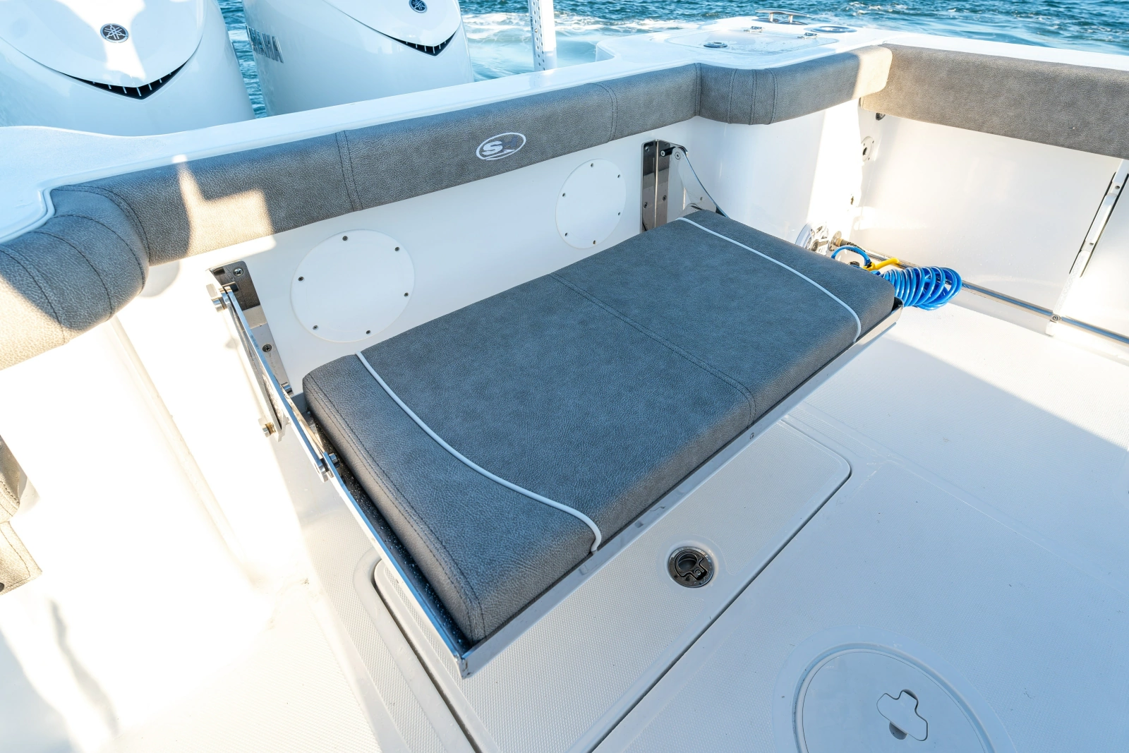 Sea Dogs 30ft Sea Hunt Yacht For Sale