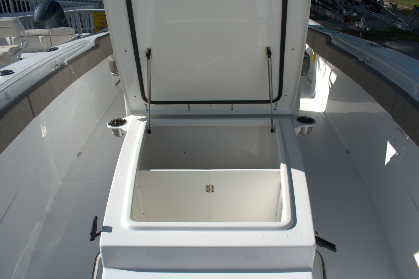 2026 Sea Hunt Gamefish 30CB