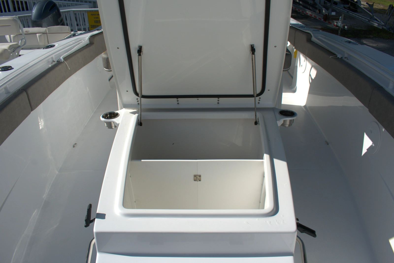 2026 Sea Hunt Gamefish 30CB