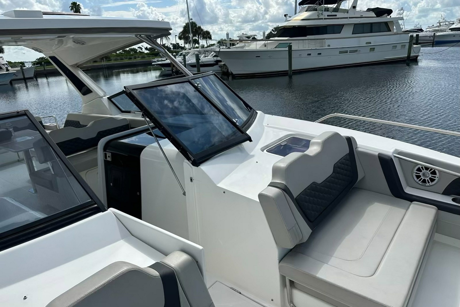 2023 Aquila 36 Sport