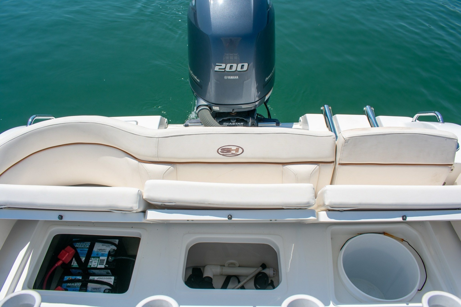 2022 Sea Hunt Ultra 219