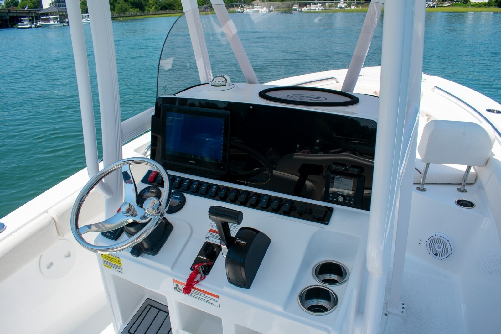 2022 Sea Hunt Ultra 219