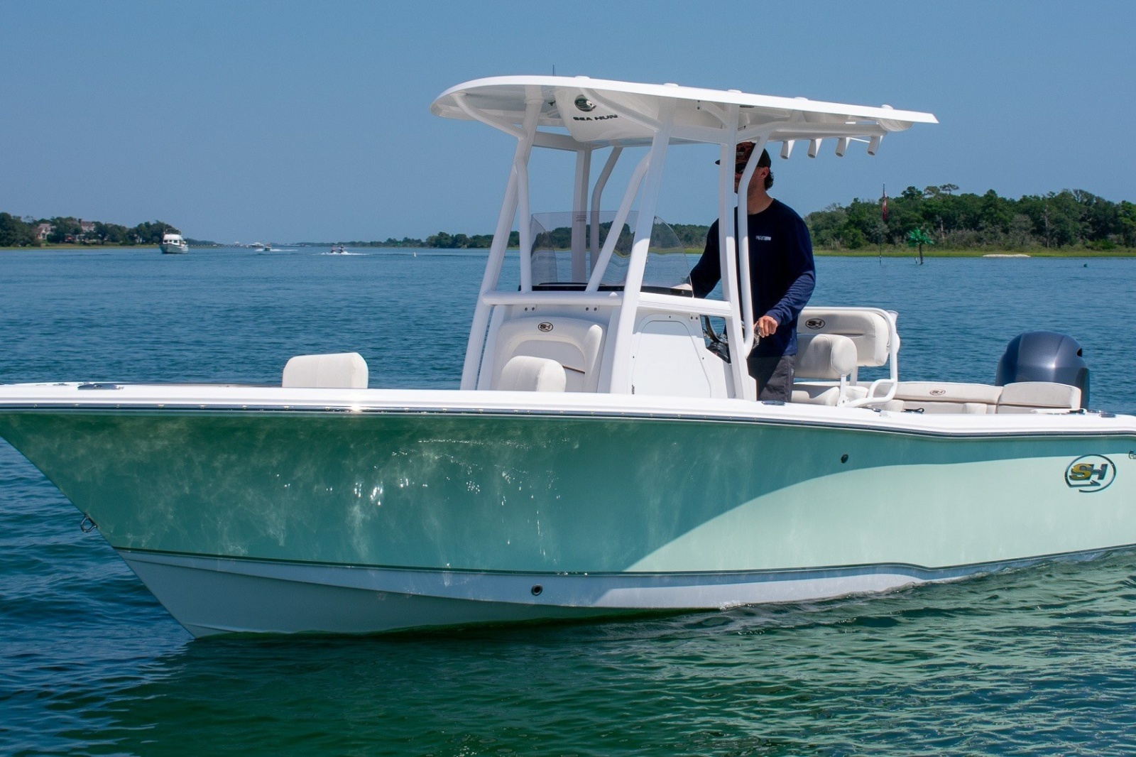 2022 Sea Hunt Ultra 219